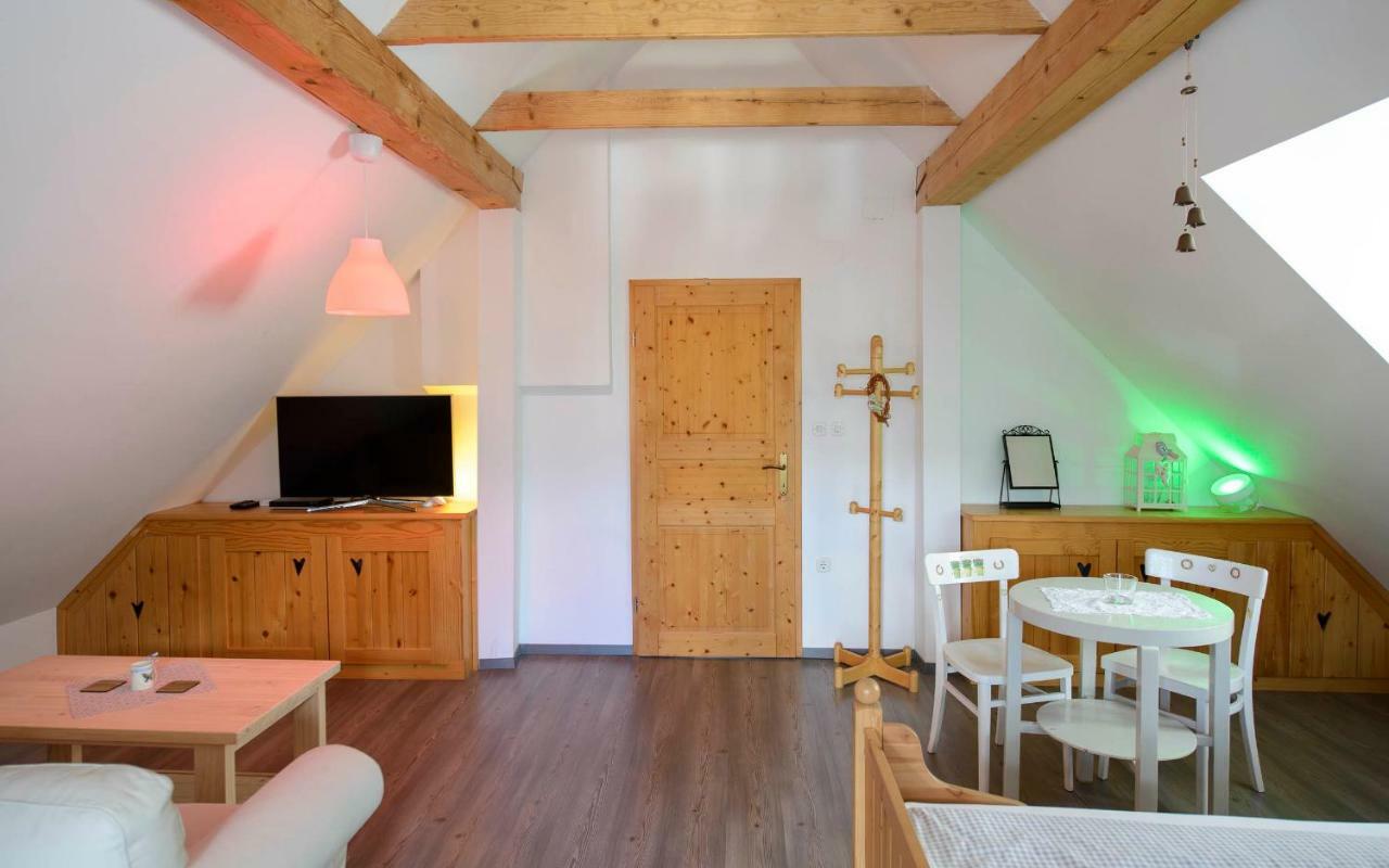 Rustic House 13 Guest House Bohinj ภายนอก รูปภาพ